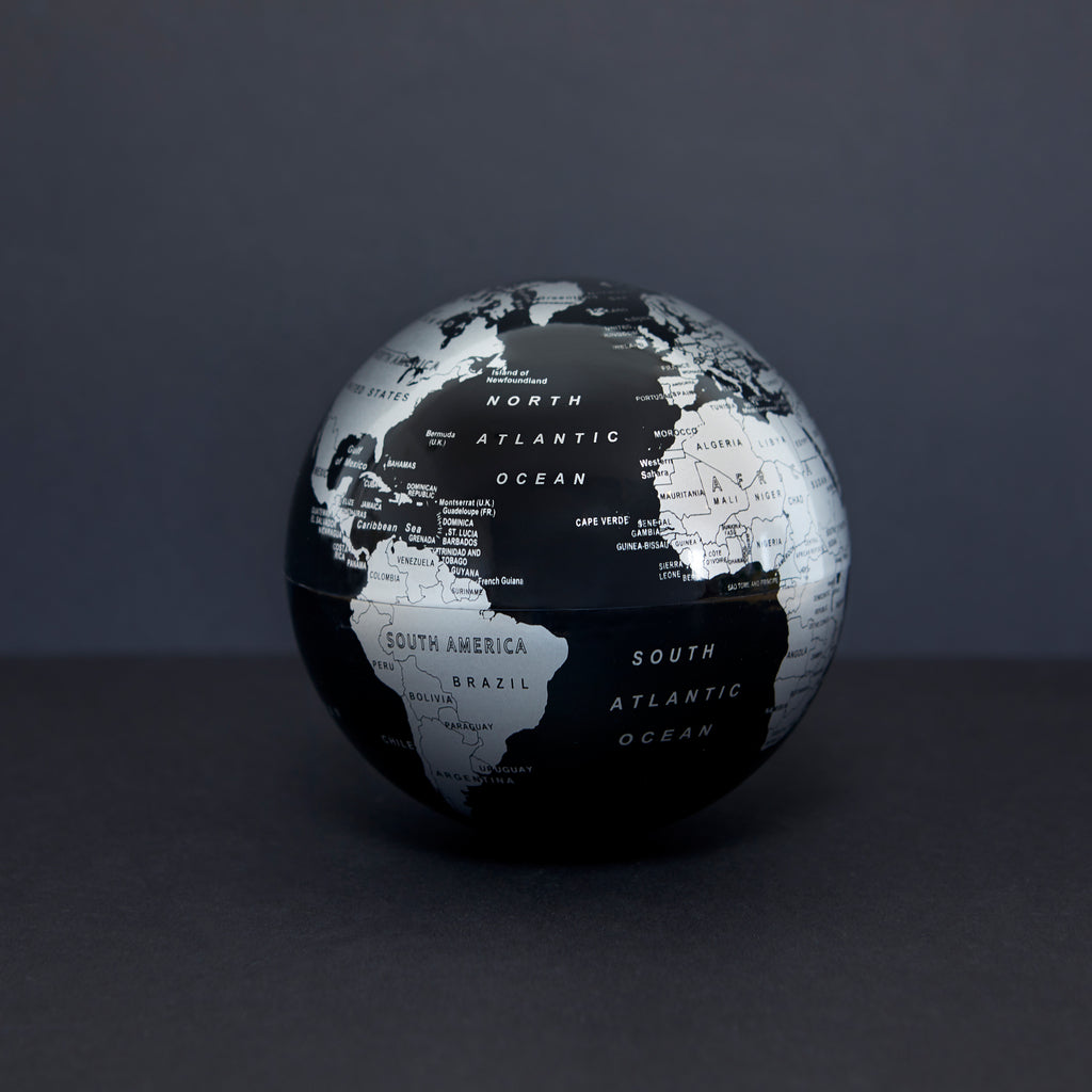 balvi-home-decor-magic-360-globe-jaune image 5