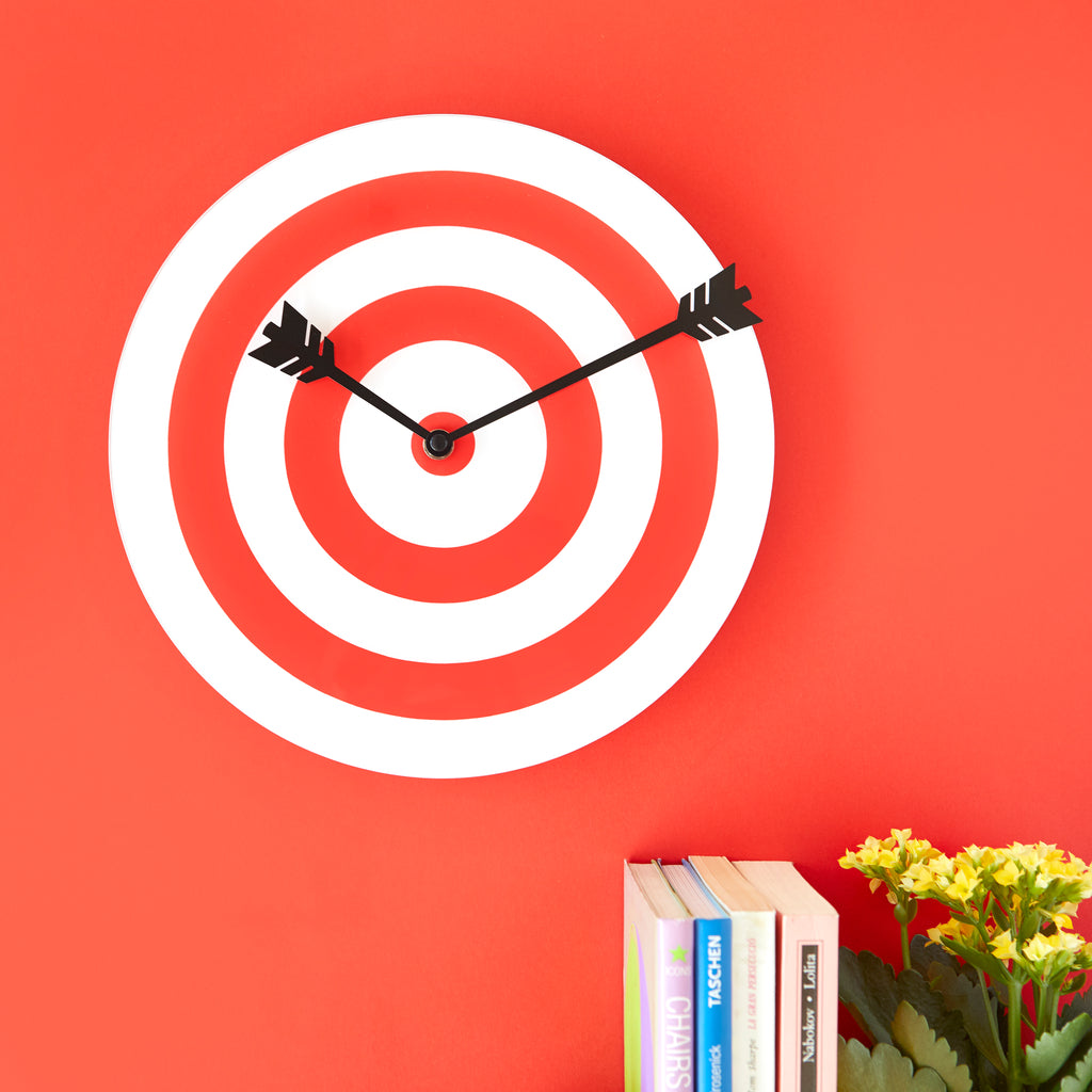 balvi-home-decor-target-horloge-murale-verre-rouge image 2