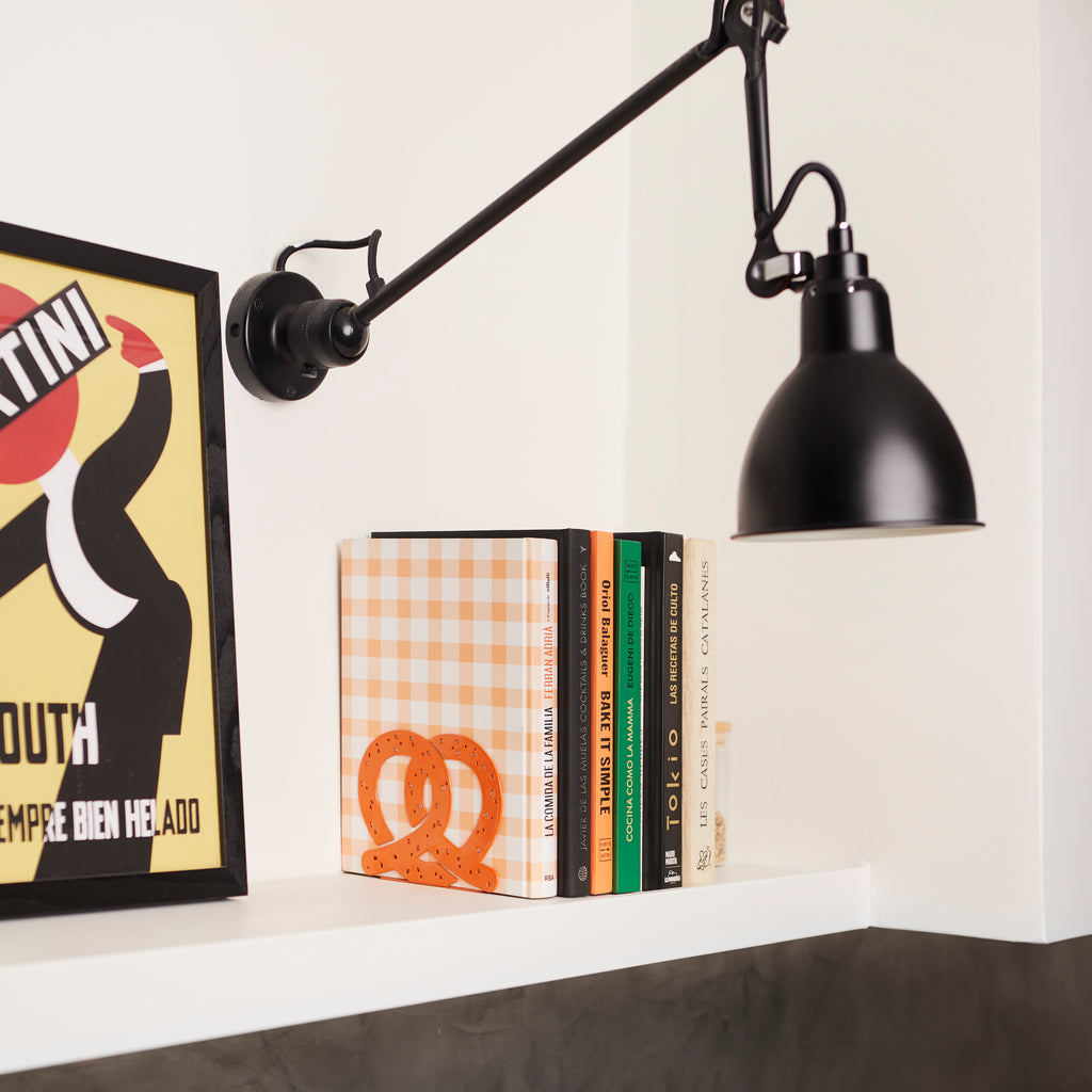 balvi-pretzel-serre-livres-m-tal-marron image 3