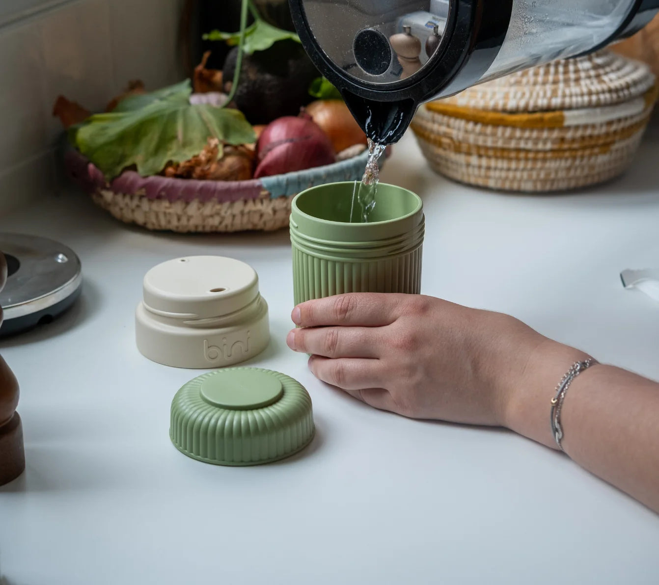 bini-binimug-bicolore-olive-mug-olive-1-pi-ce image 2