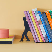 balvi-too-many-books-serre-livres-personnage-livres image 3