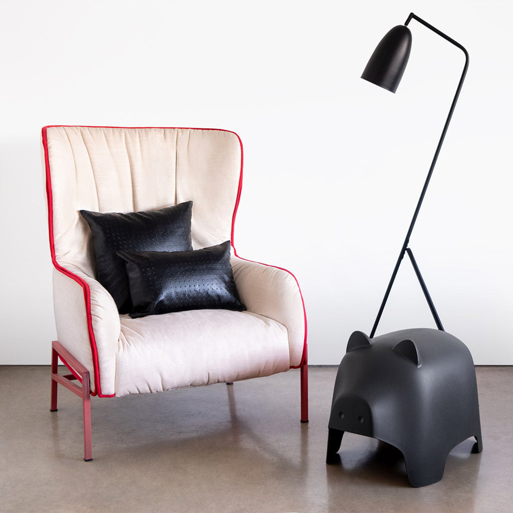 balvi-home-decor-piggy-tabouret-cochon-gris-plastique image 2