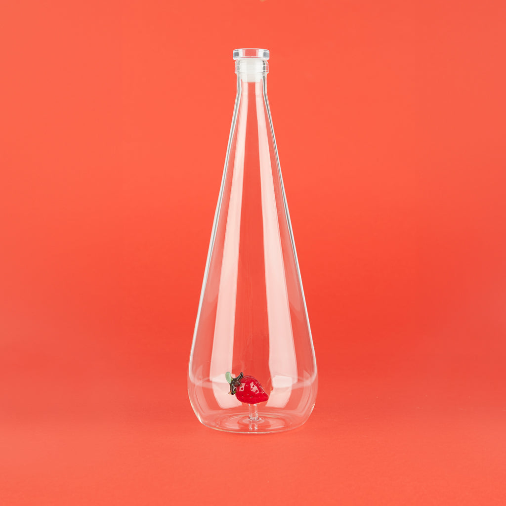 balvi-botanical-strawberry-bouteille-verre-fraise image 2