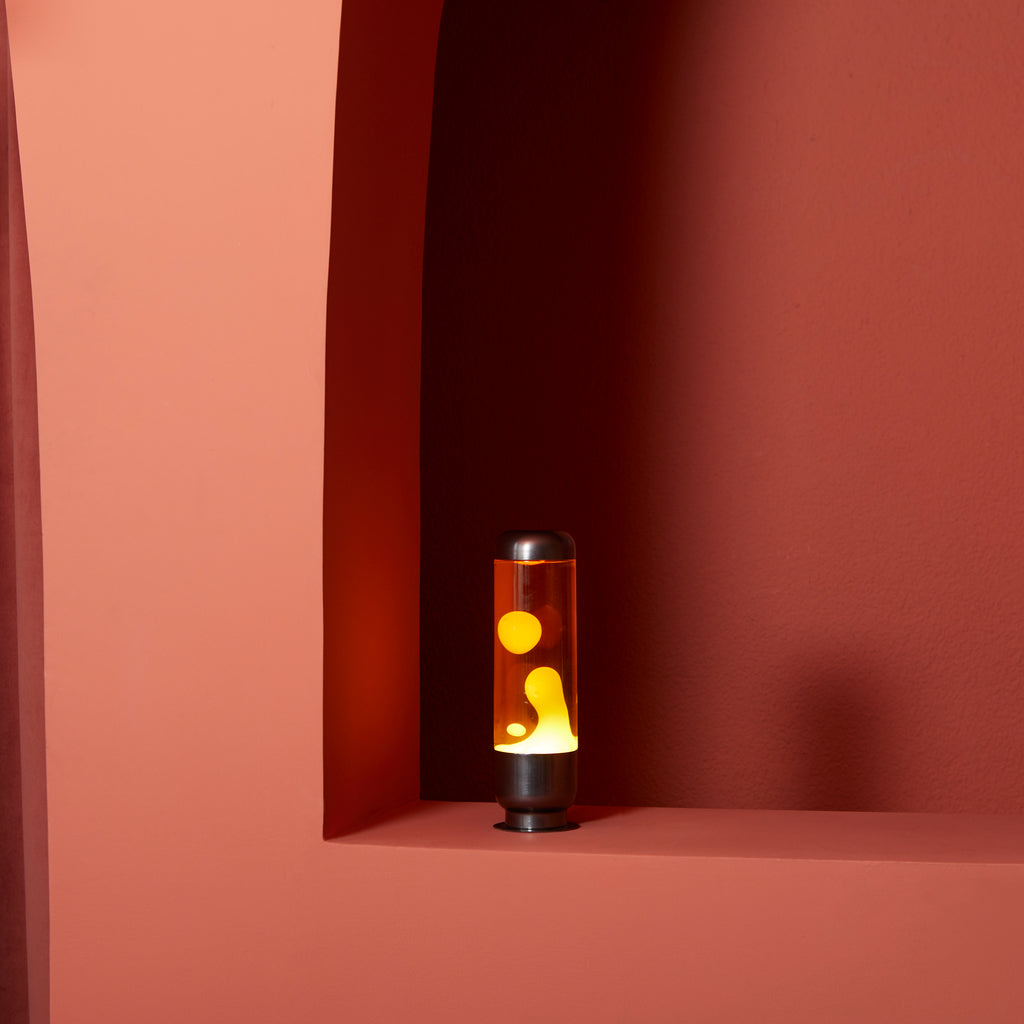 balvi-capsule-lava-lamp-lampe-lave-orange-jaune image 3