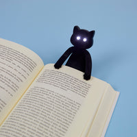 balvi-desk-meow-book-light-lampe-lecture-chat-noir image 2