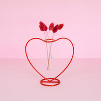 balvi-love-silhouette-vase-coeur-rouge-tube-verre image 2