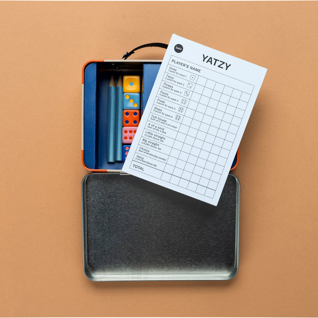 balvi-lifestyle-yatzy-travel-game-jeu-de-d-s-m-tal-beige image 3